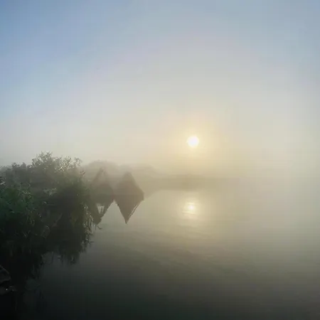 Bateau-hôtel Campingraft *